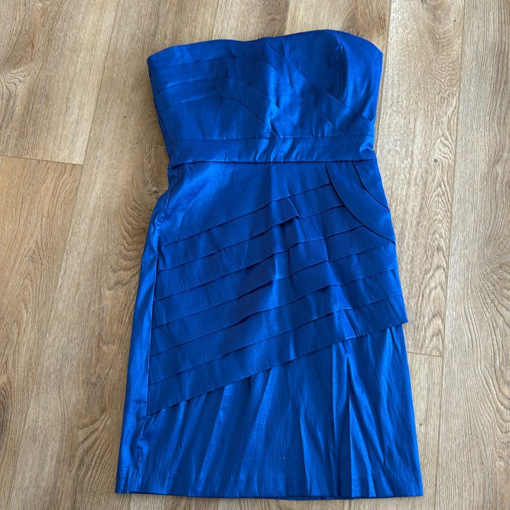 Colbat blue strapless dress by max and Cleo